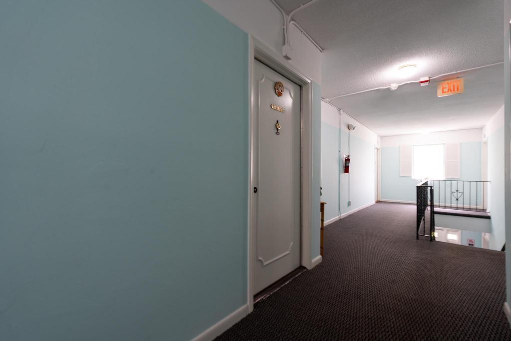 400 South Cypress Road, Unit 424 Pompano Beach, FL 33060 - Photo 28 of 40 a view of empty room