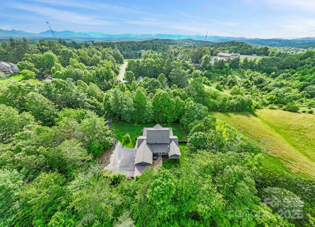 $1,125,000 | 21 Hope Road, Weaverville, NC 28787