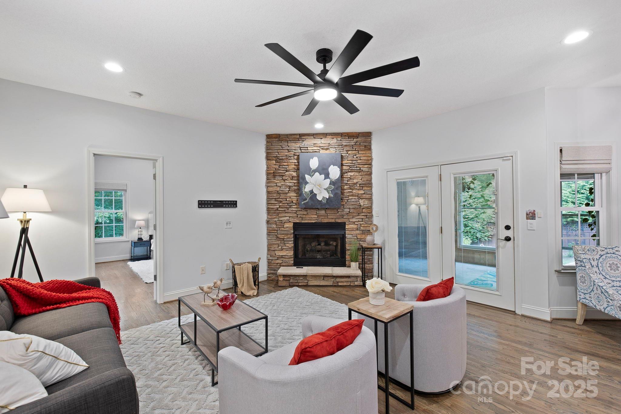 21 Hope Road Weaverville, NC 28787 - Photo 3 of 24