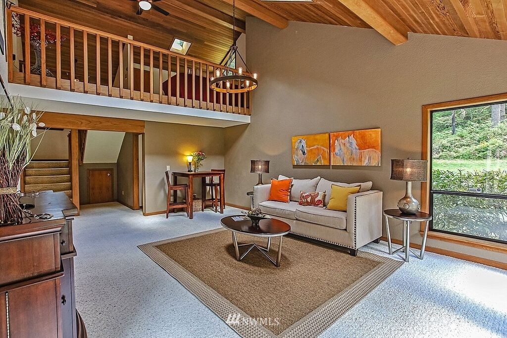 9550 Mountain Beaver Road Southwest Port Orchard, WA 98367 - Photo 4 of 25 Gallery Image 4