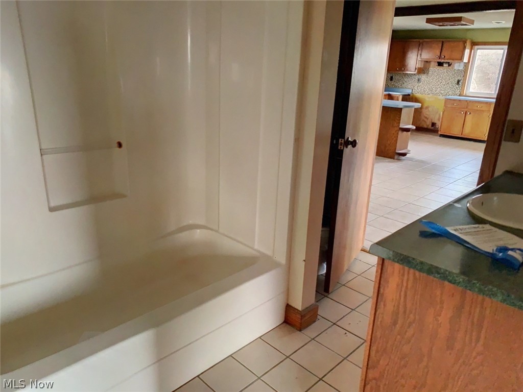 5100 Autumn Road Southwest Carrollton, OH 44615 - Photo 12 of 19 Gallery Image 12