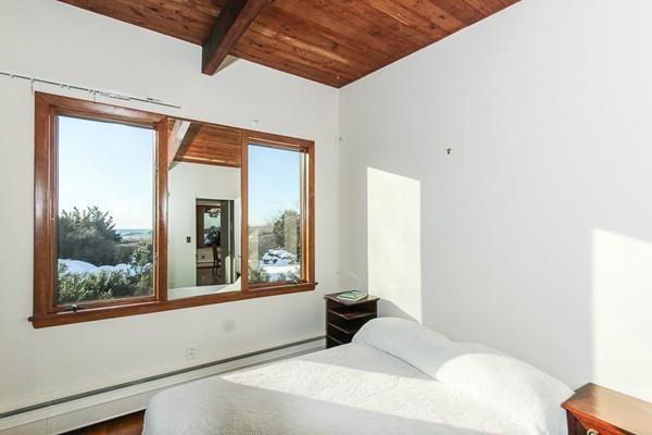 27 Edgemoor Road Gloucester, MA 01930 - Photo 11 of 23