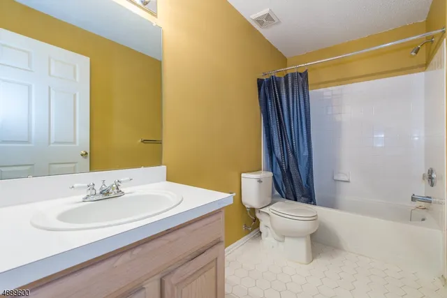 $3,900 | 25 Buckingham Court, Randolph, NJ 07869