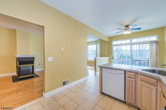 $3,900 | 25 Buckingham Court, Randolph, NJ 07869