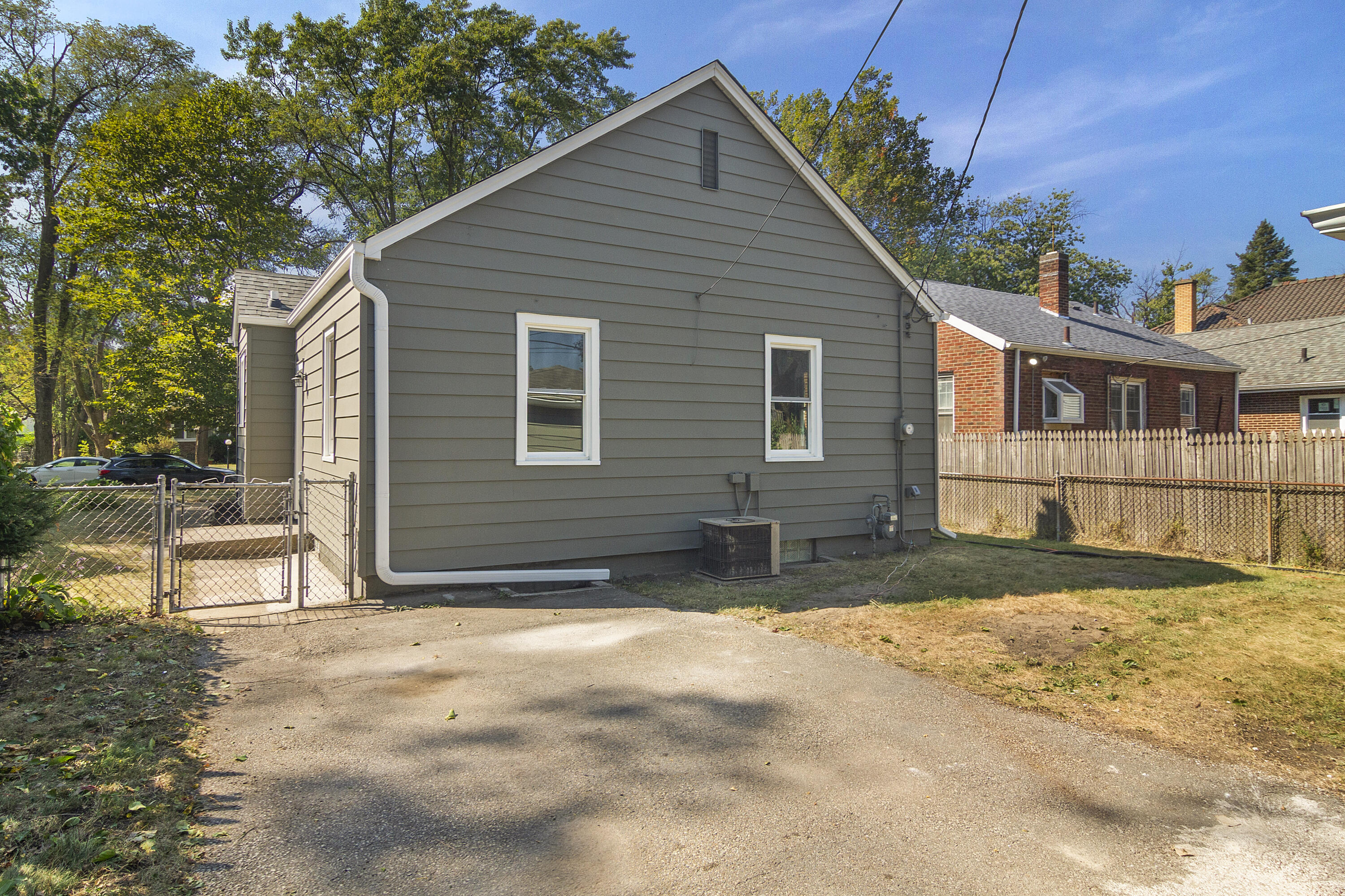 821 Hayes Street Gary, IN 46404 - Photo 27 of 27 3000x2000