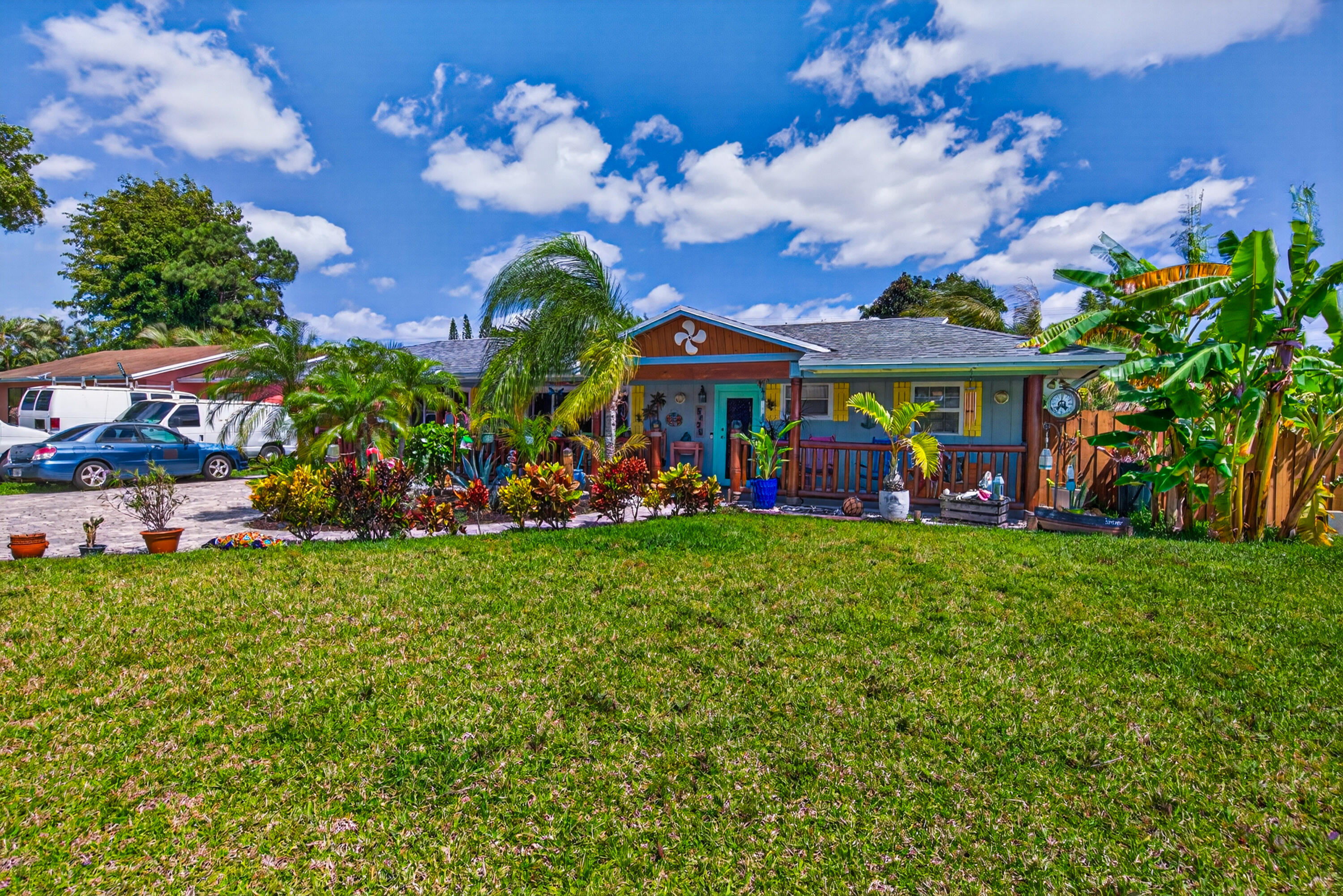 5135 Palm Ridge Boulevard Delray Beach, FL 33484 - Photo 4 of 50 Front - 3