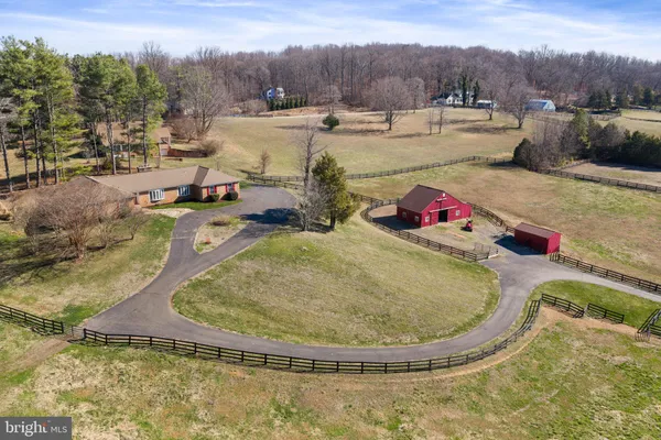 $953,000 | 5142 Fairview Lane, Broad Run, VA 20137