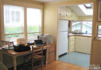 310 West 8th Street Santa Rosa, CA 95401 - Photo 11 of 12 Large dining area that opens to the light filled kitchen.