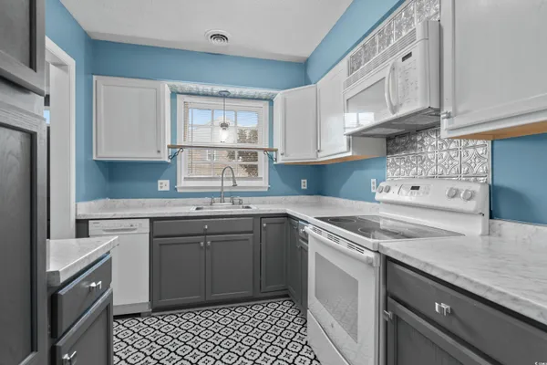 $195,000 | 830 44th Avenue North, Unit X5, Myrtle Beach, SC 29577