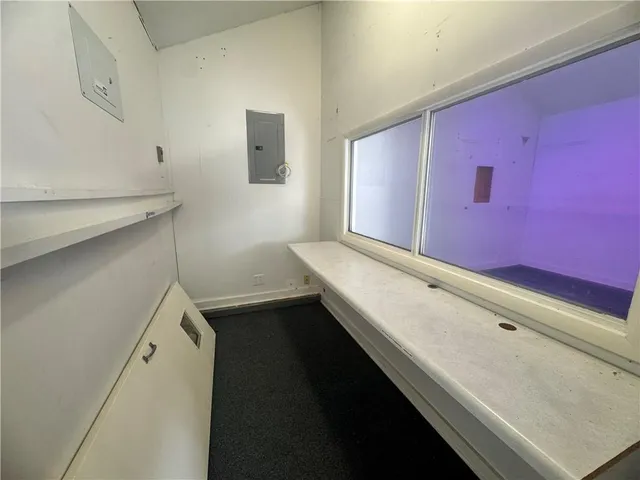 $112,500 | 321 East 7th Street, Adrian, MO 64720