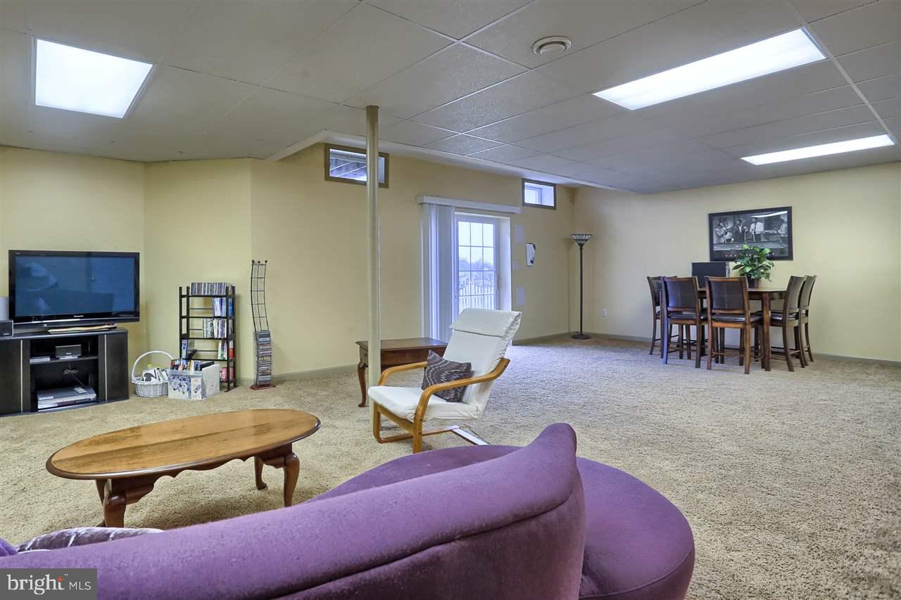 7622 Pinewild Road Seven Valleys, PA 17360 - Photo 32 of 36 Gallery Image 32
