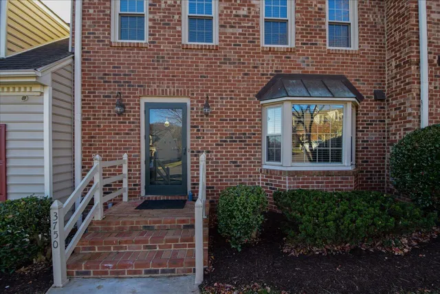 $349,000 | 3750 Kenwick Trail, Roanoke, VA 24018