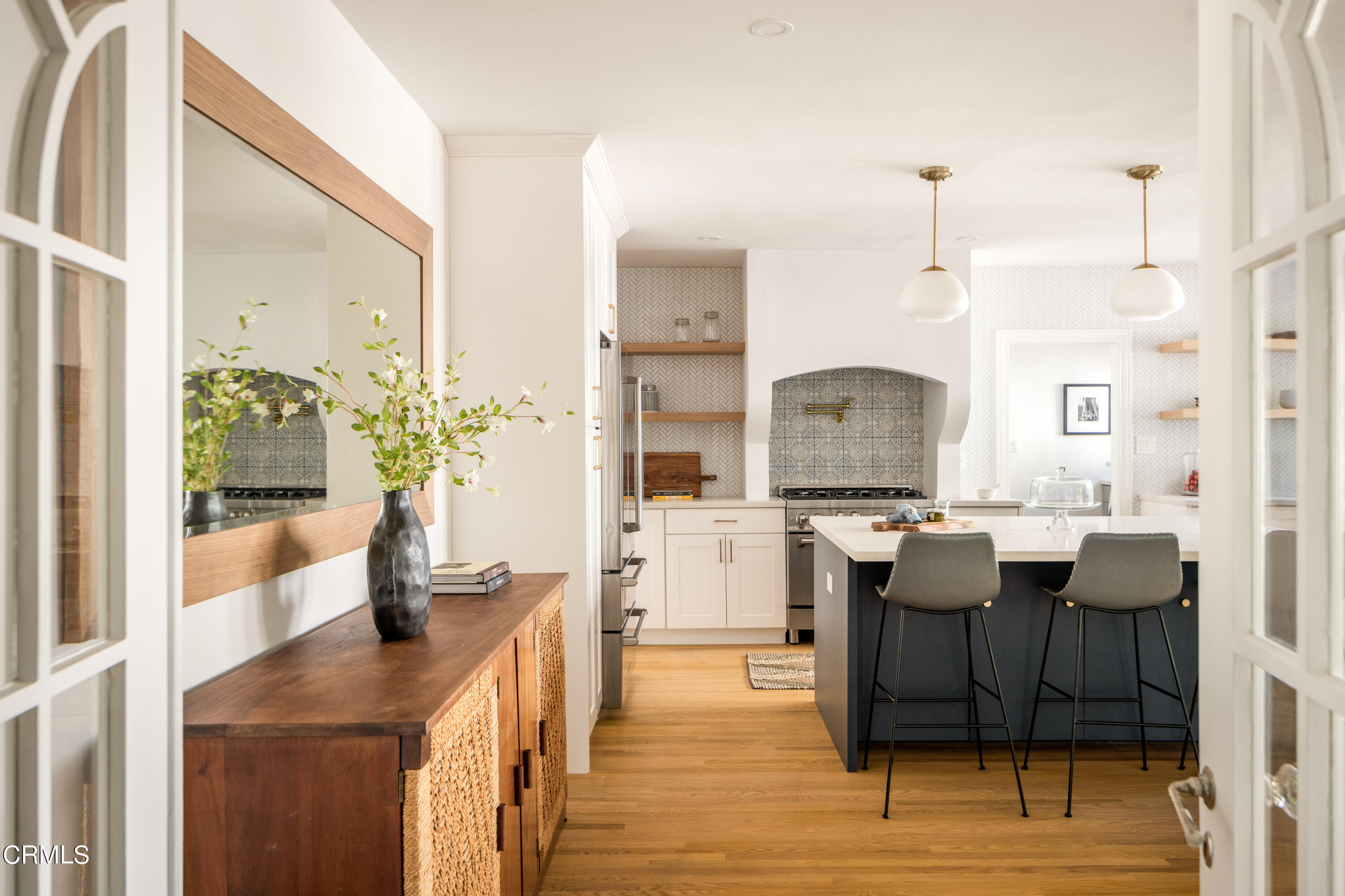 1086 Prospect Boulevard Pasadena, CA 91103 - Photo 12 of 42 11