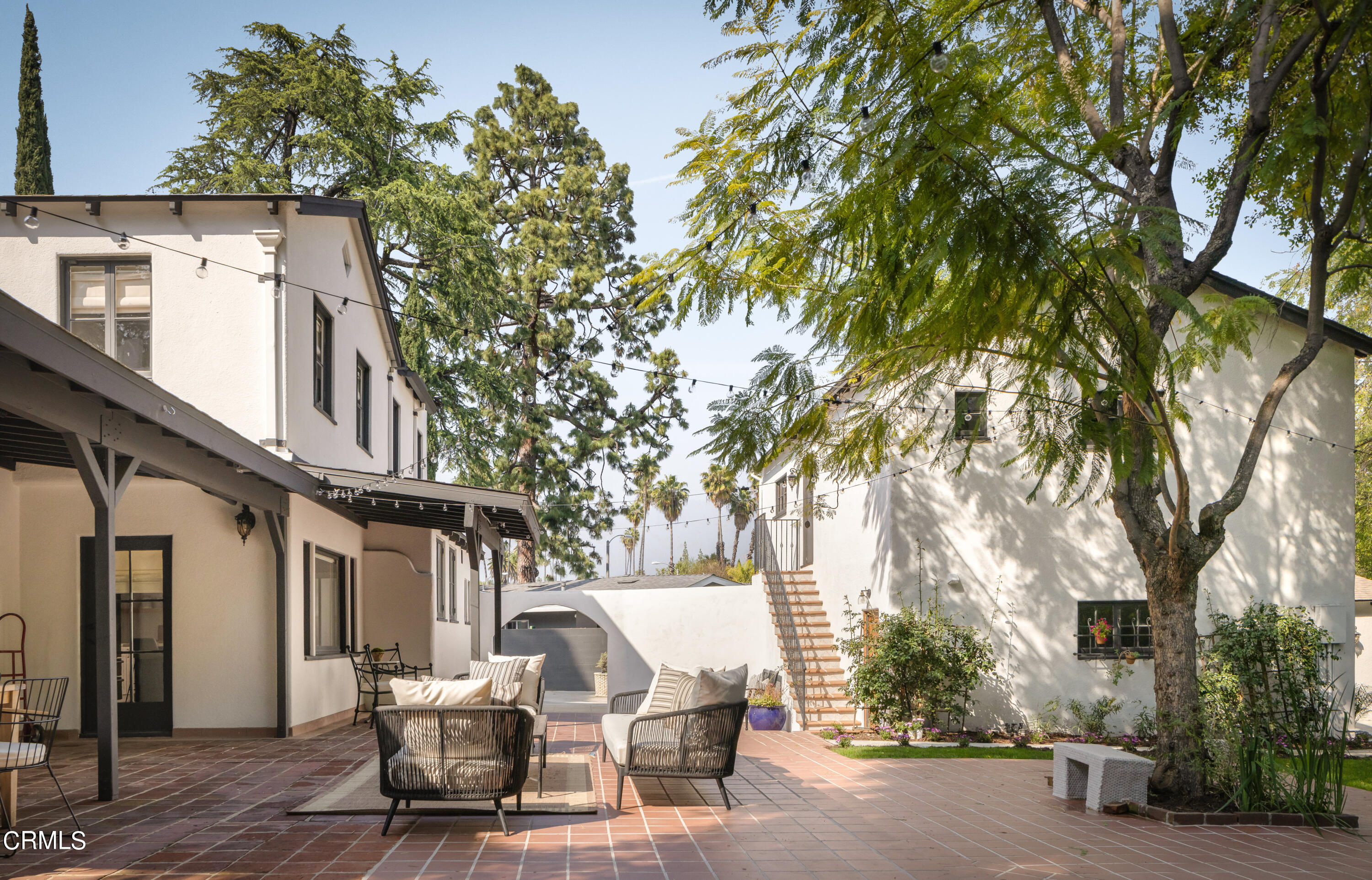 1086 Prospect Boulevard Pasadena, CA 91103 - Photo 17 of 42 19