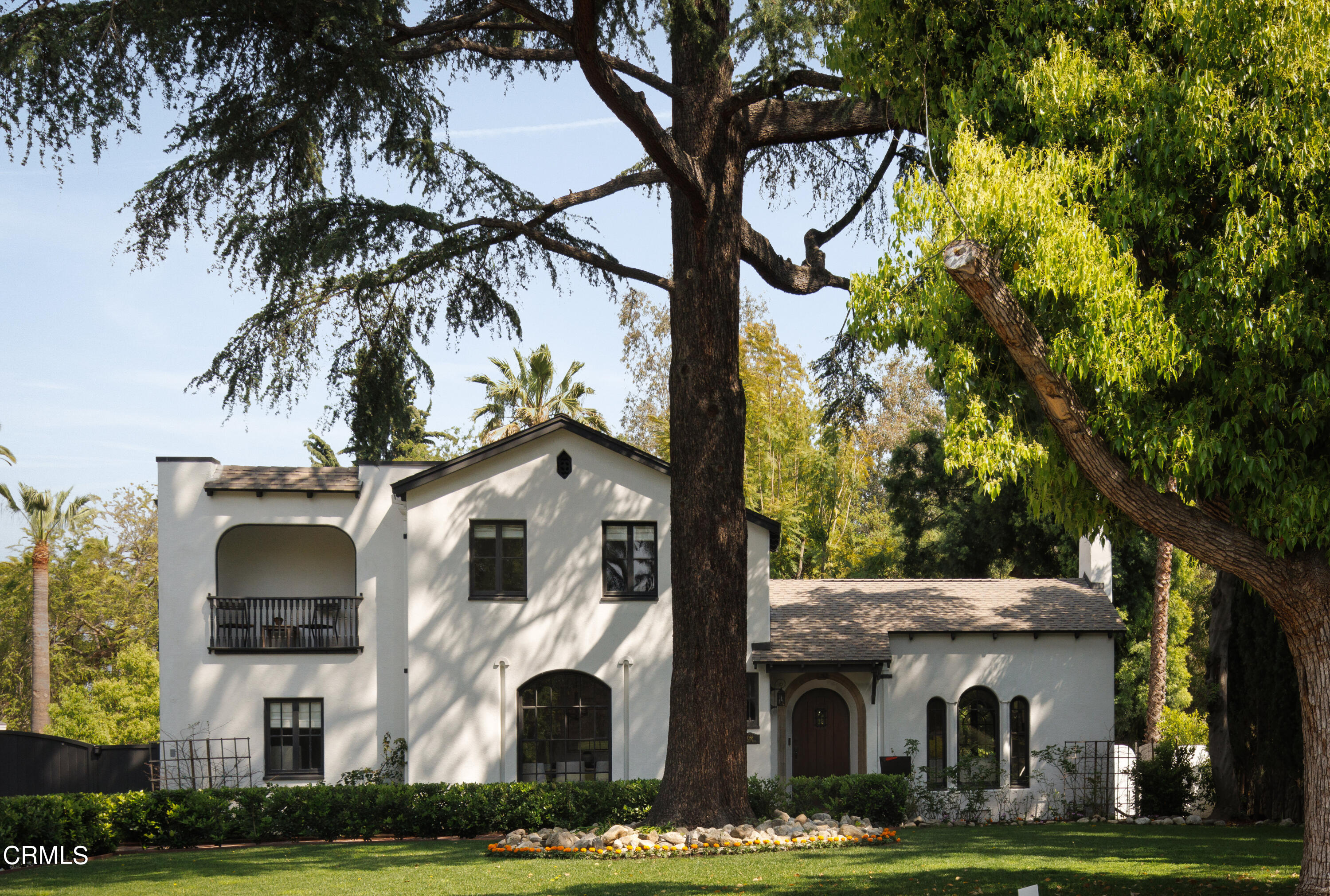 1086 Prospect Boulevard Pasadena, CA 91103 - Photo 2 of 42 2