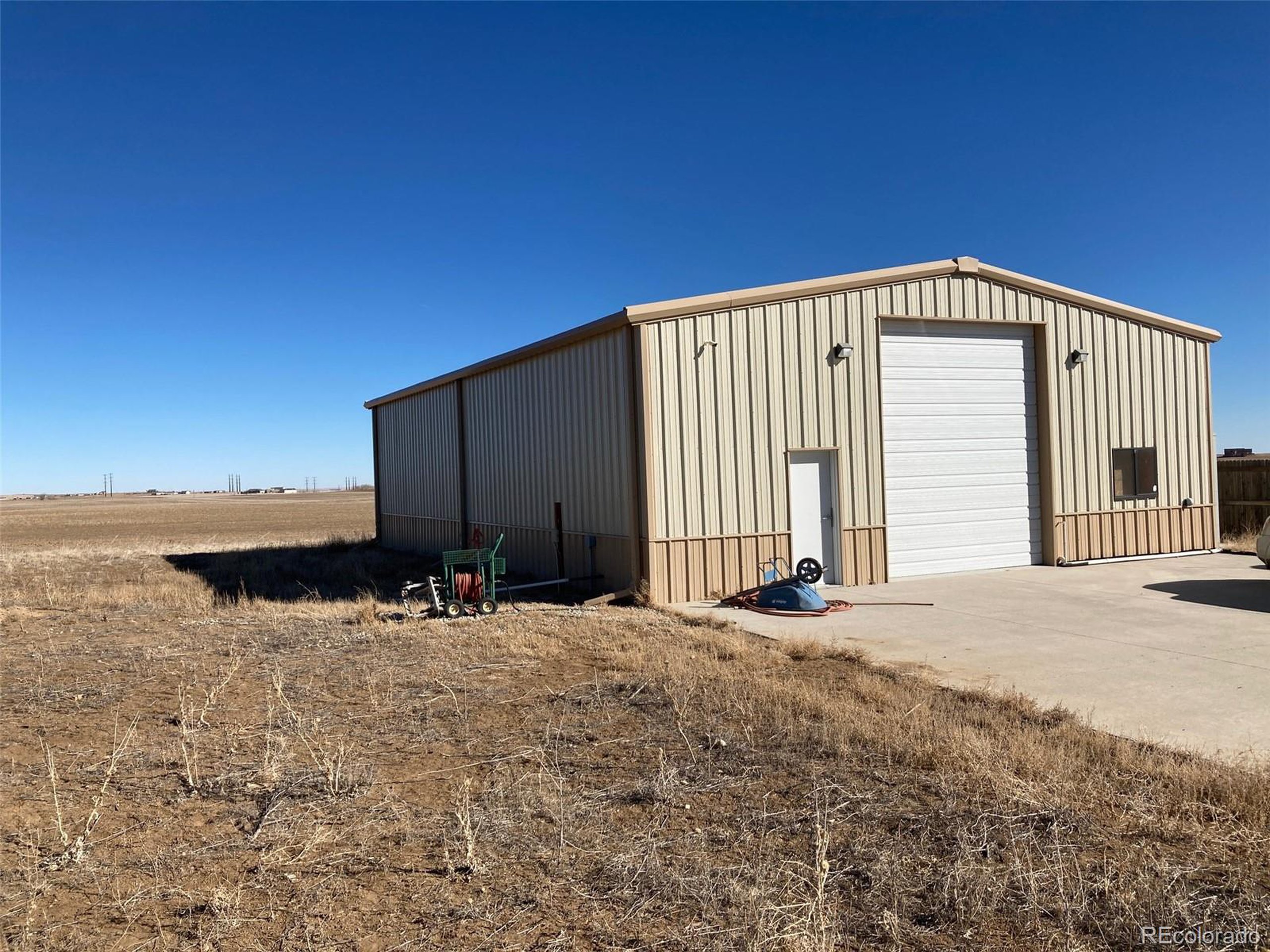 57759 East Maplewood Pl  