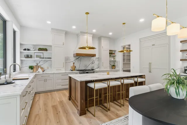 $2,150,000 | 3750 Charlevoix Drive Southeast, Grand Rapids, MI 49546