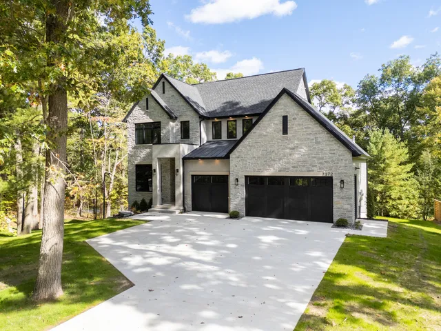 $2,150,000 | 3750 Charlevoix Drive Southeast, Grand Rapids, MI 49546