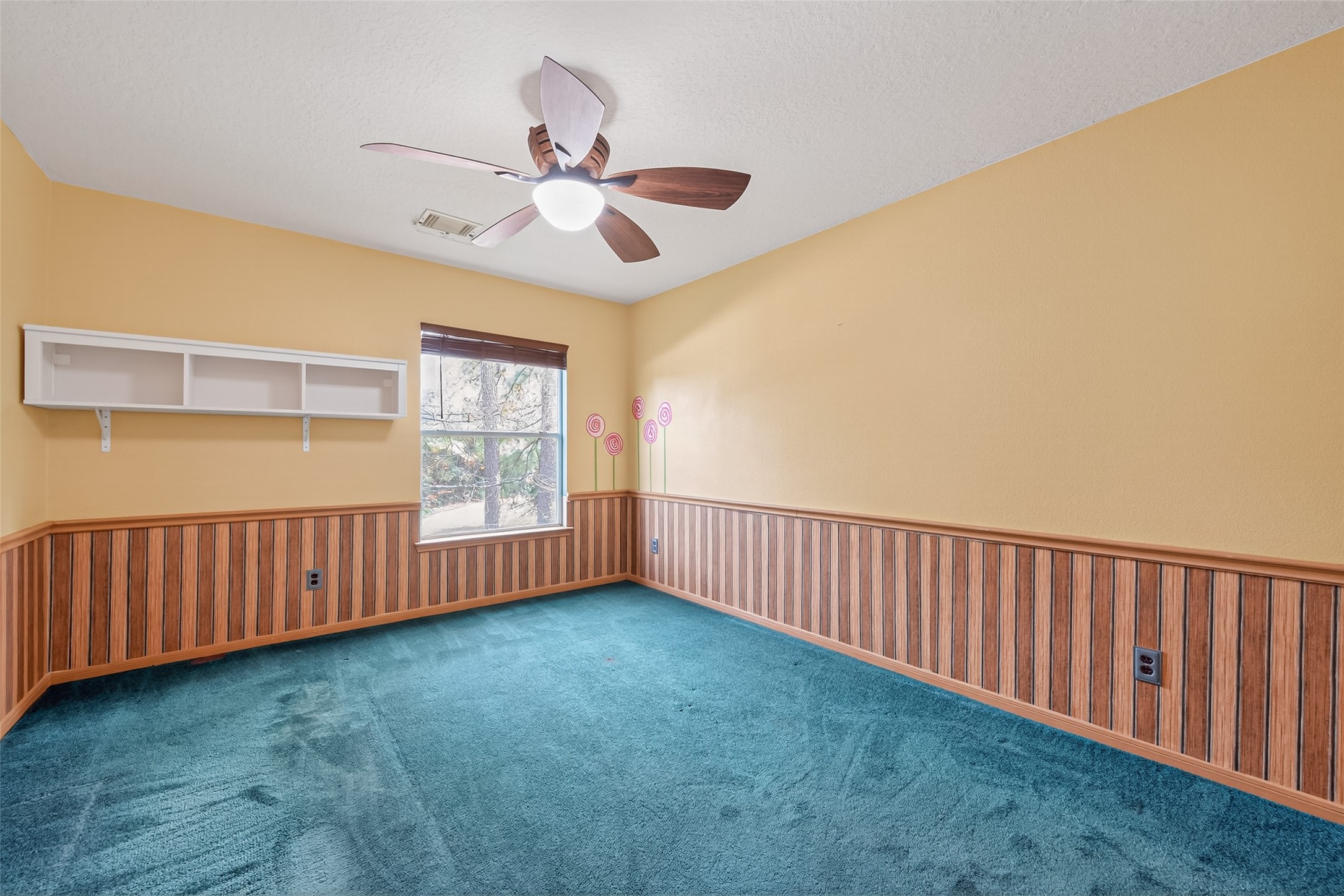 19331 Timber Tree Court Humble, TX 77346 - Photo 34 of 43 a view of entryway with wooden floor