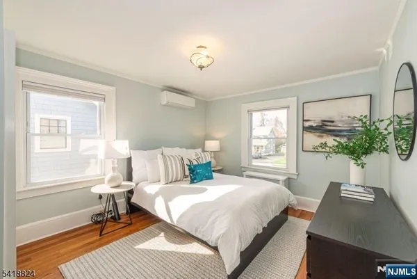 $799,000 | 20 Columbus Avenue, Montclair, NJ 07042