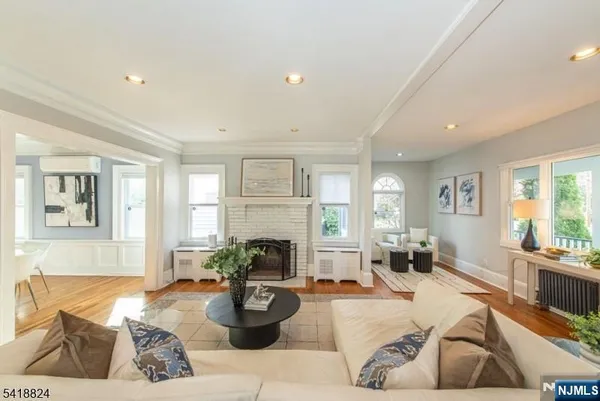 $799,000 | 20 Columbus Avenue, Montclair, NJ 07042