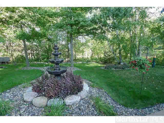 756 Summit Lane Hudson, WI 54016 - Photo 3 of 18 Gallery Image 3