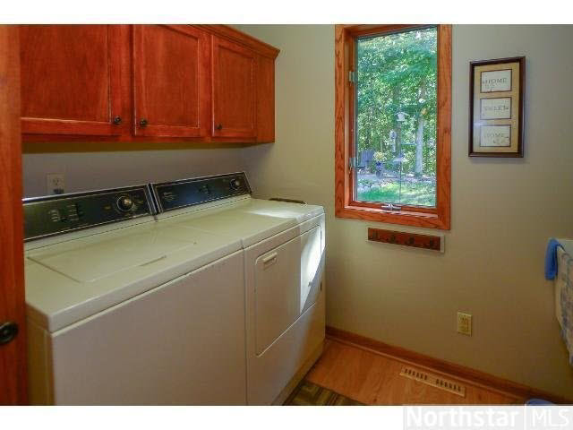 756 Summit Lane Hudson, WI 54016 - Photo 9 of 18 Gallery Image 9