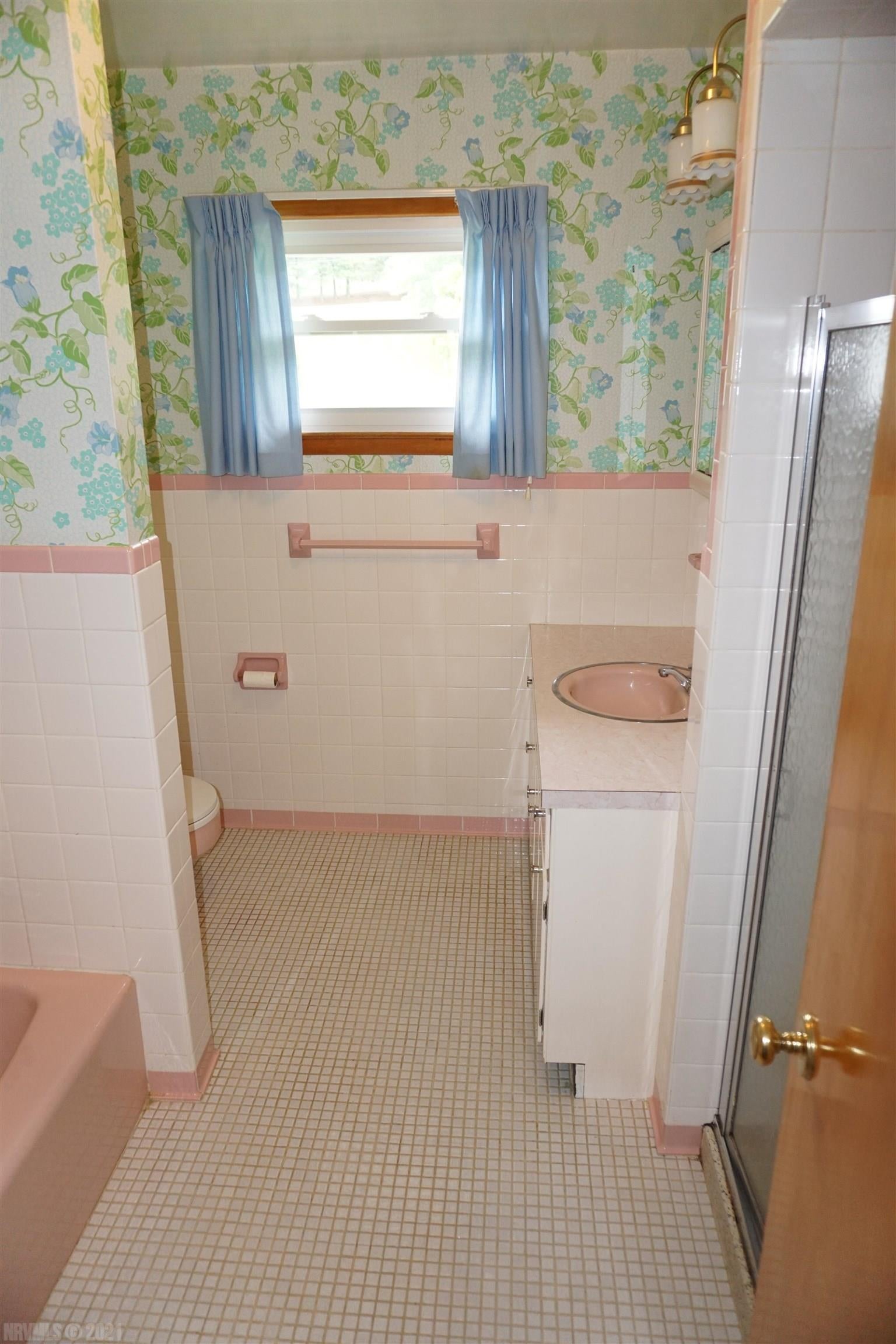 149 Whitlow Road Narrows, VA 24124 - Photo 29 of 62 Gallery Image 29
