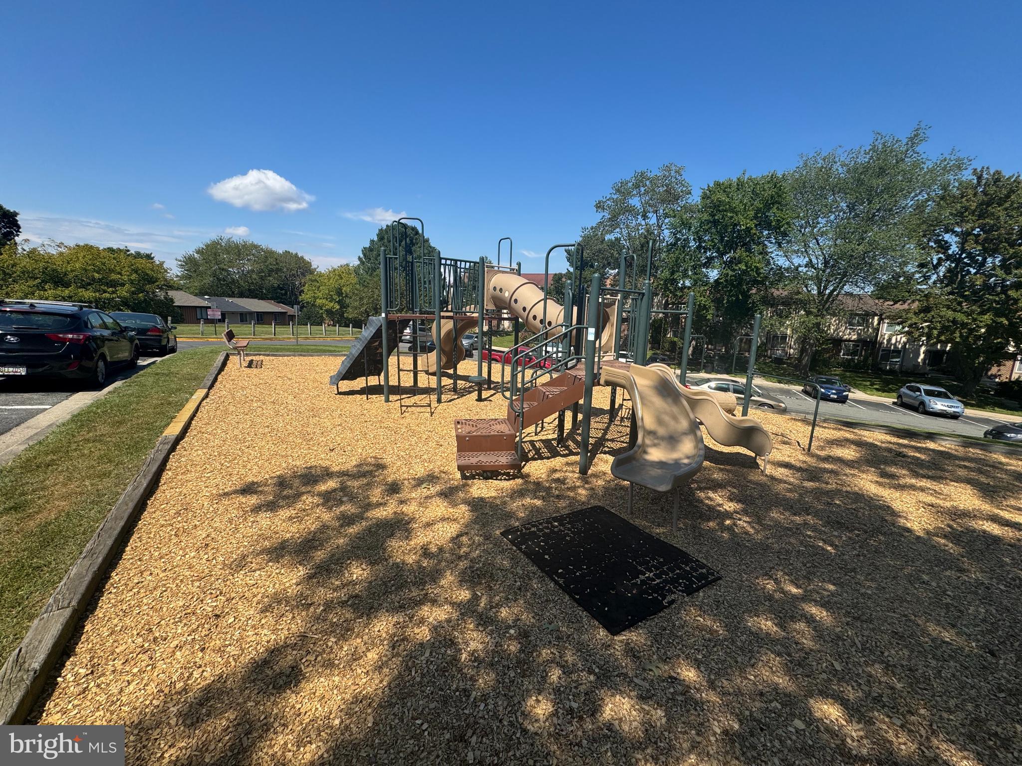 8958 Centerway Road Gaithersburg, MD 20879 - Photo 35 of 37 a view of a basketball court