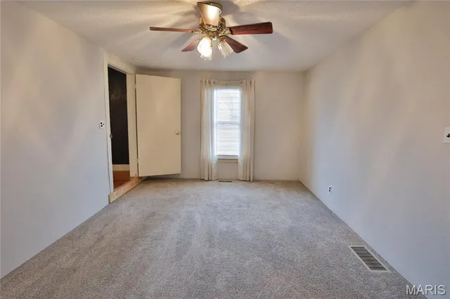 $74,000 | 247 North Broad Street, Hillsboro, IL 62049