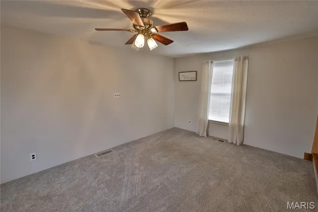 $74,000 | 247 North Broad Street, Hillsboro, IL 62049