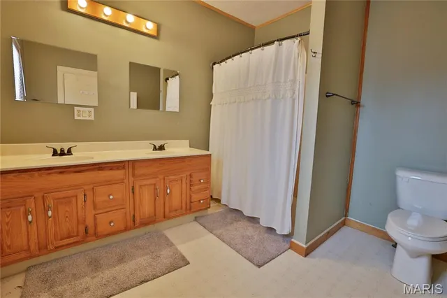 $74,000 | 247 North Broad Street, Hillsboro, IL 62049