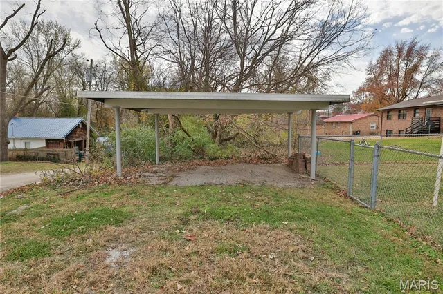 $74,000 | 247 North Broad Street, Hillsboro, IL 62049