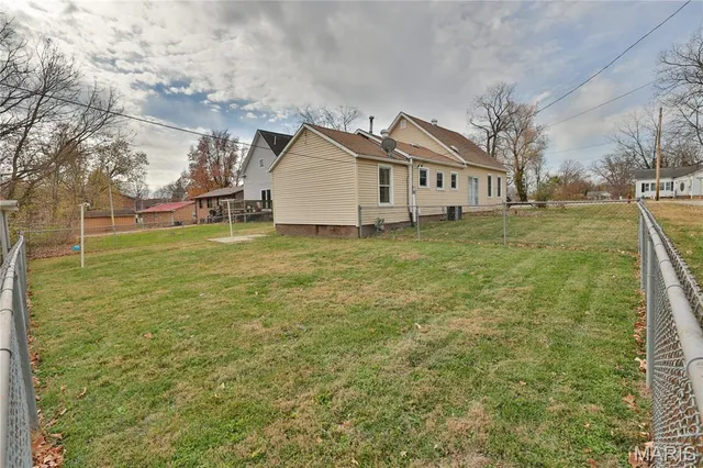 $74,000 | 247 North Broad Street, Hillsboro, IL 62049