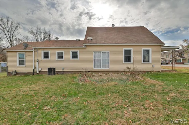 $74,000 | 247 North Broad Street, Hillsboro, IL 62049