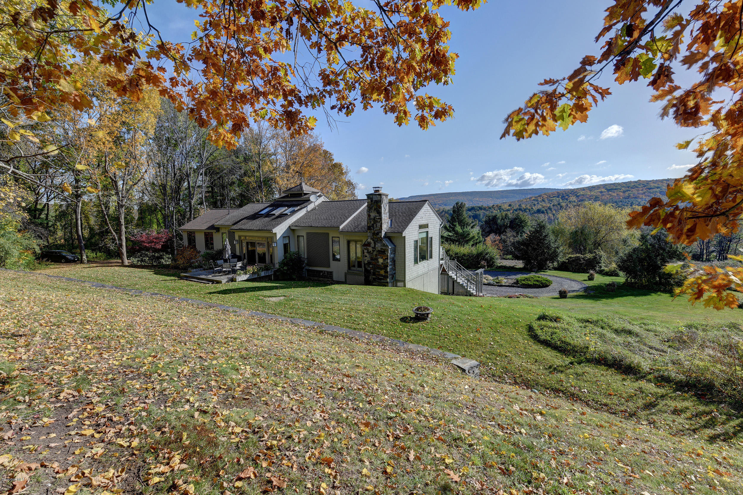 5 Woodruff Road West Stockbridge, MA 01266 - Photo 1 of 42 Mountain View
