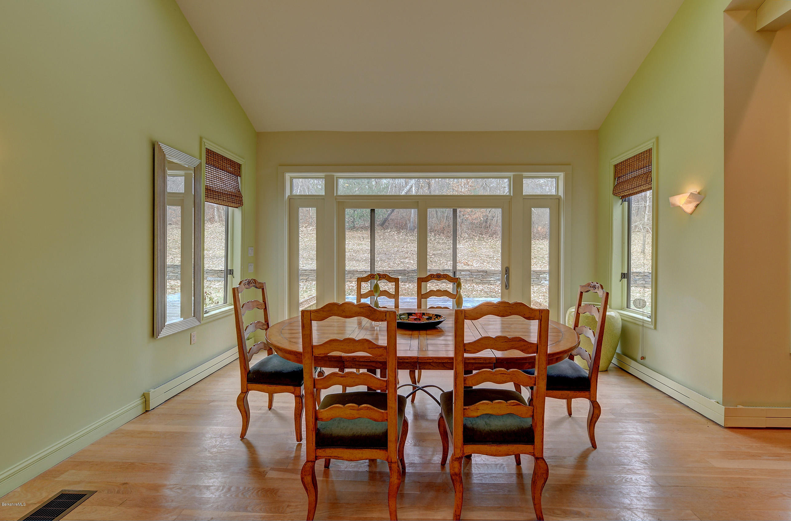 5 Woodruff Road West Stockbridge, MA 01266 - Photo 14 of 42 dining