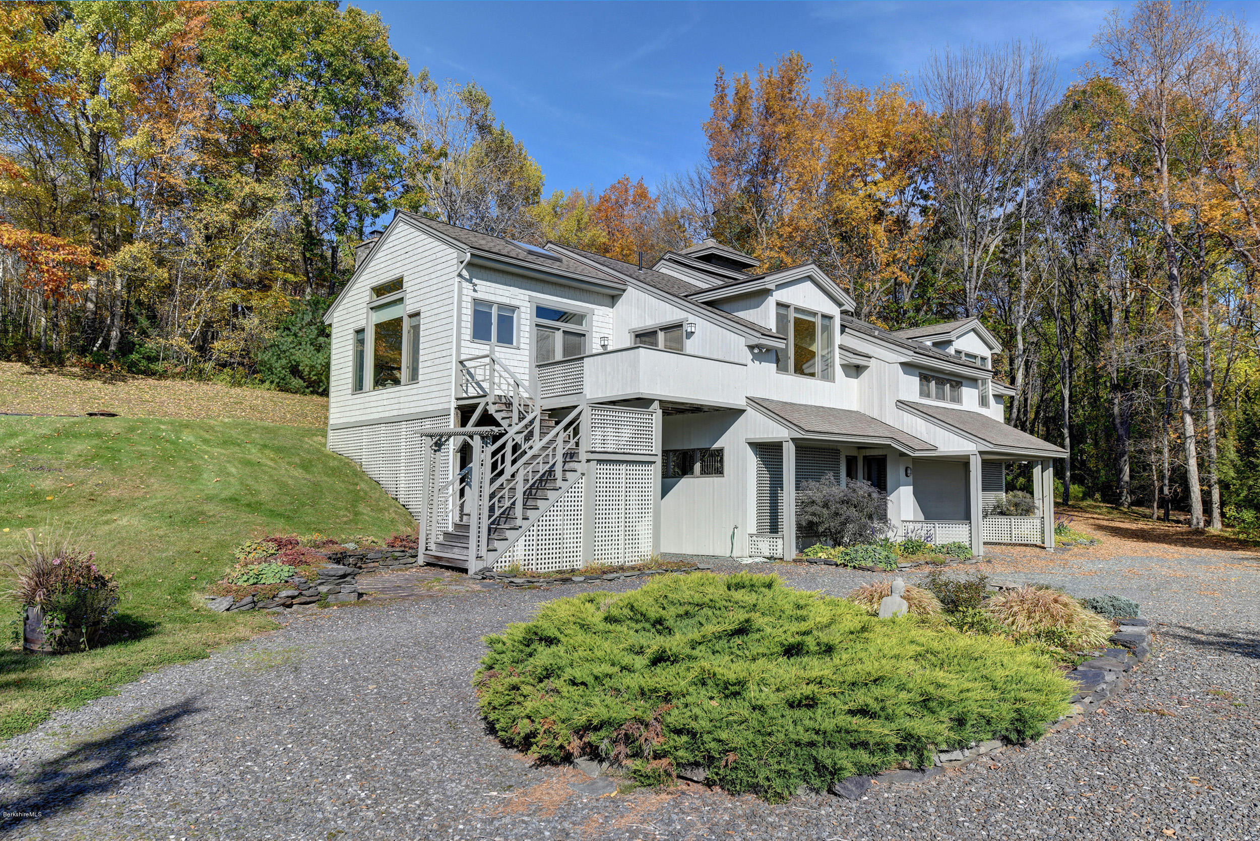 5 Woodruff Road West Stockbridge, MA 01266 - Photo 3 of 42 Front of house