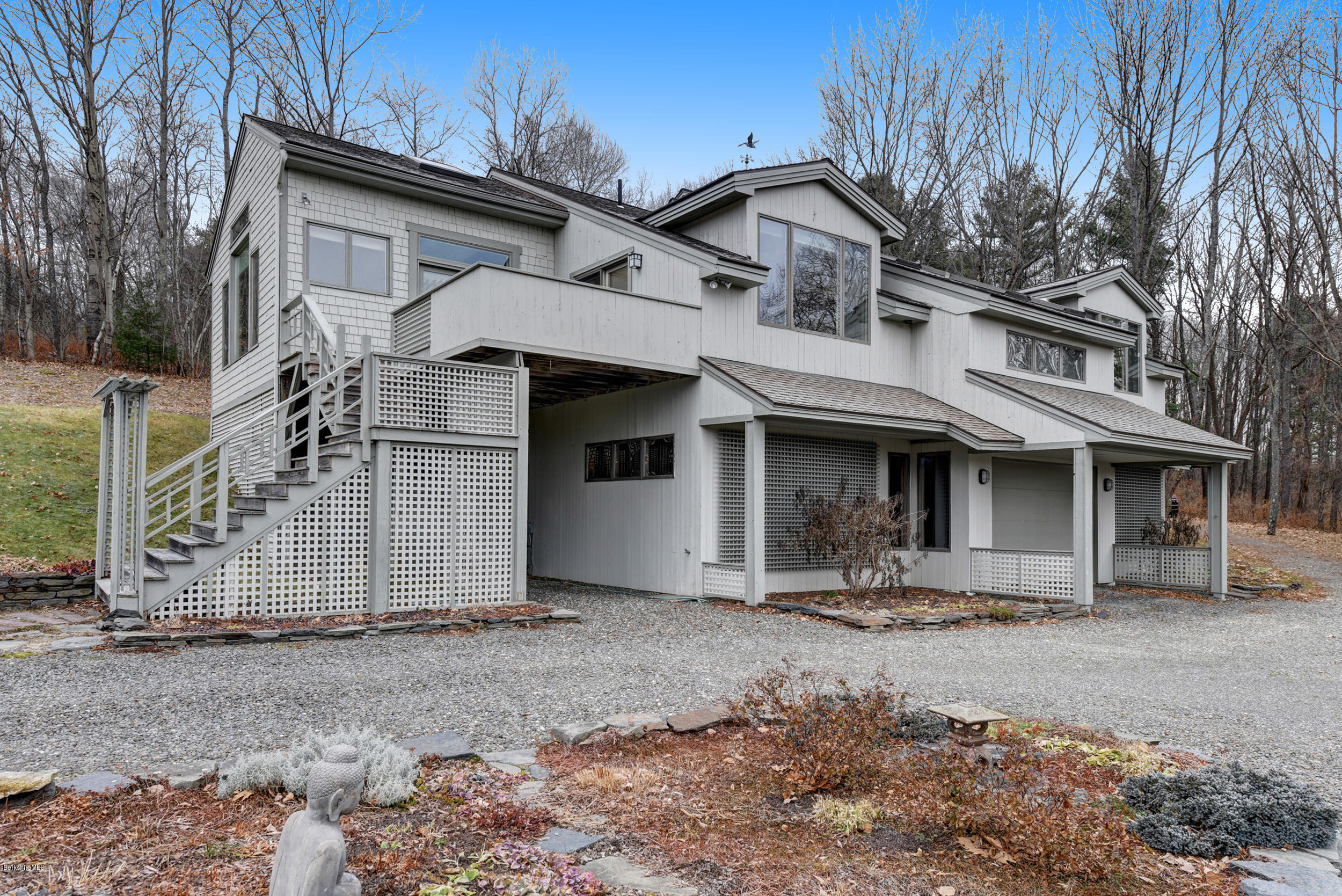 5 Woodruff Road West Stockbridge, MA 01266 - Photo 8 of 42 106