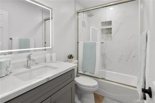 $4,900 | 11 Hunter, Irvine, CA 92620