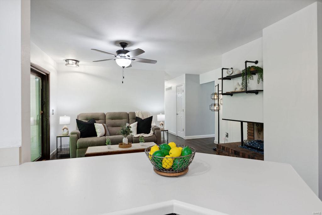 812 Ruth Drive St. Charles, MO 63301 - Photo 14 of 42 Gallery Image 14