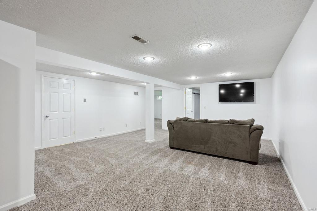 812 Ruth Drive St. Charles, MO 63301 - Photo 38 of 42 Gallery Image 38