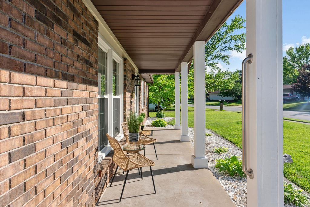 812 Ruth Drive St. Charles, MO 63301 - Photo 4 of 42 Gallery Image 4