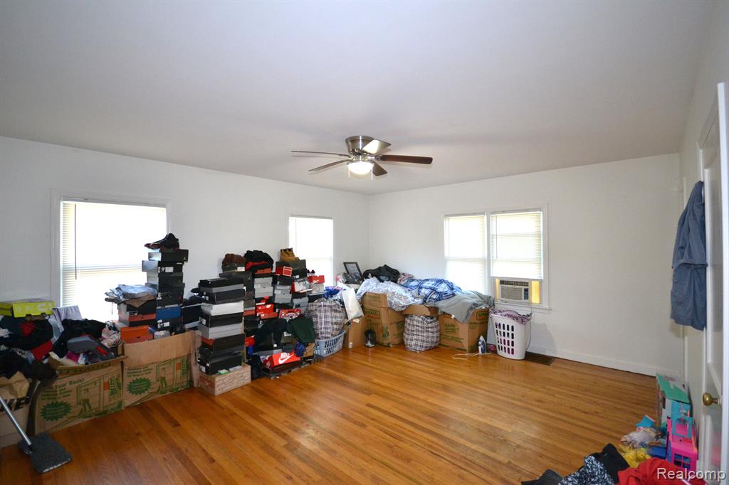 1335 South Troy, MI 48098 - Photo 31 of 40