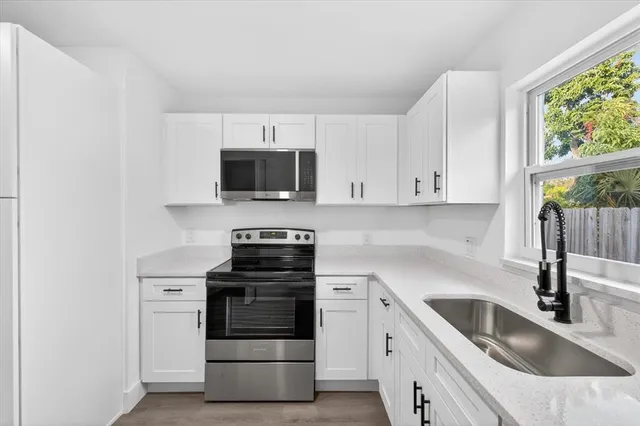 $429,900 | 4501 16th Avenue South, St. Petersburg, FL 33711