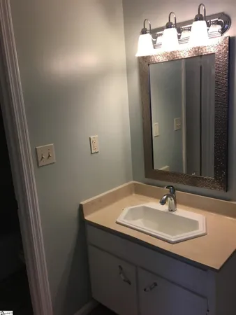 $1,425 | 925 Cleveland Street, Unit 267, Greenville, SC 29601