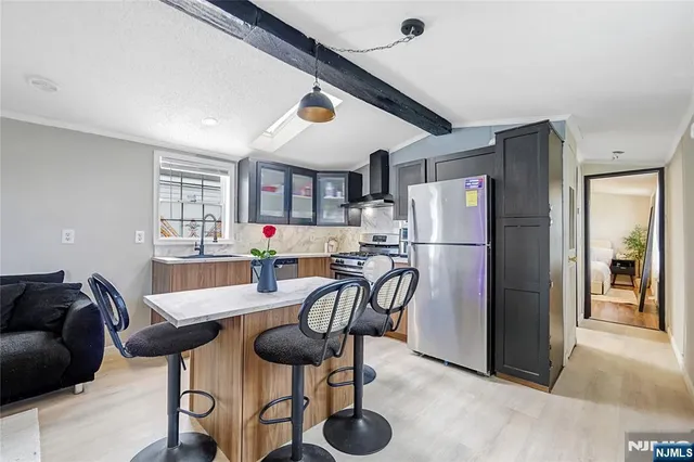 $149,999 | 190 West 24th Street, Bayonne, NJ 07002