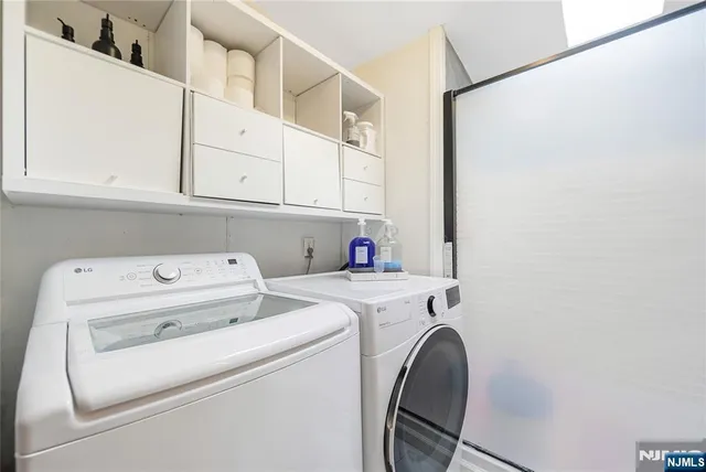 $149,999 | 190 West 24th Street, Bayonne, NJ 07002