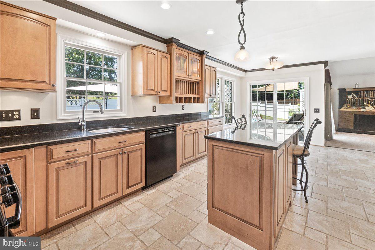 11925 Riding Loop Terrace North Potomac, MD 20878 - Photo 13 of 54 Kitchen