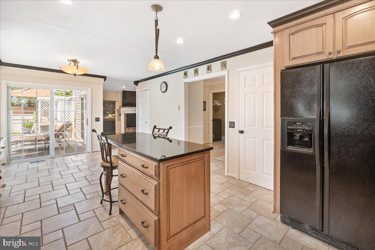 11925 Riding Loop Terrace North Potomac, MD 20878 - Photo 14 of 54 Kitchen
